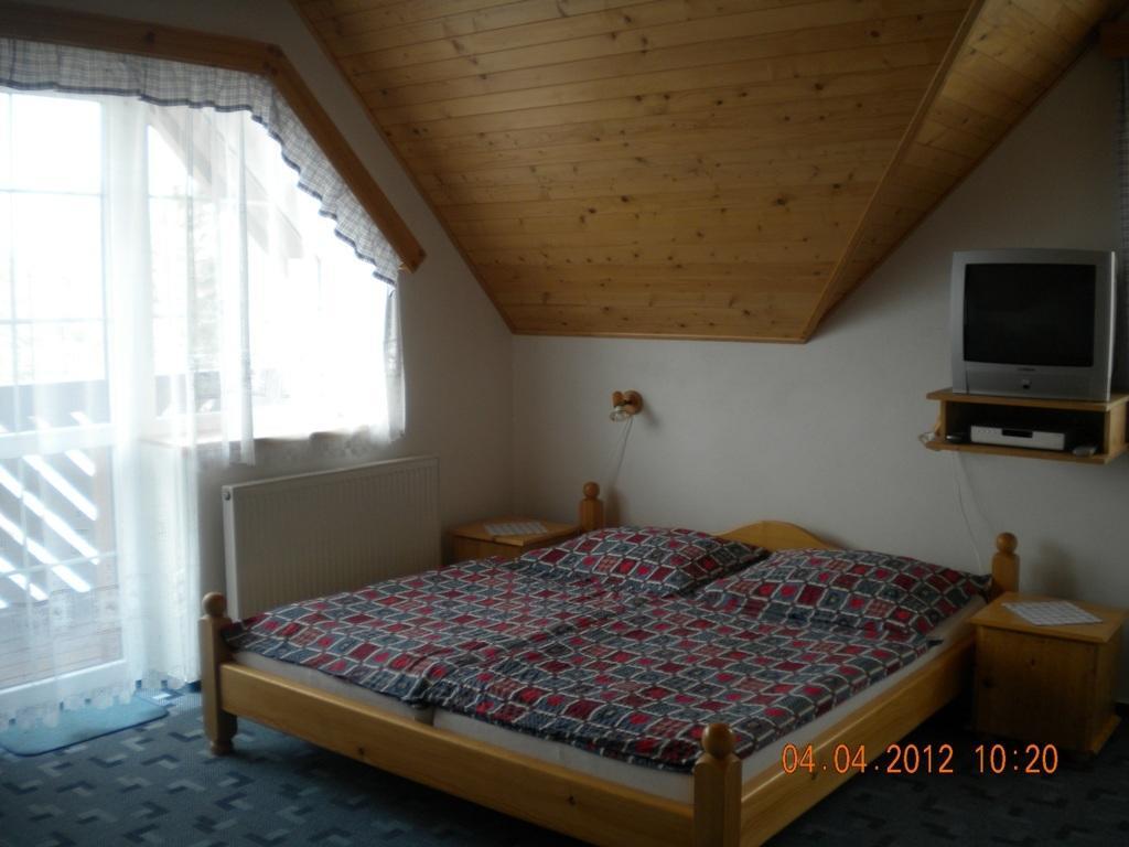 Pension Holubec Benecko Room photo